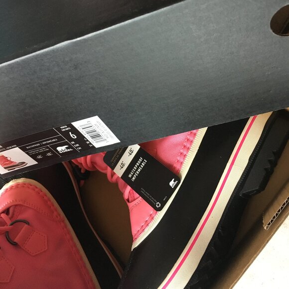 SOREL PINK BOOTS BNIB NWT - Picture 3 of 4